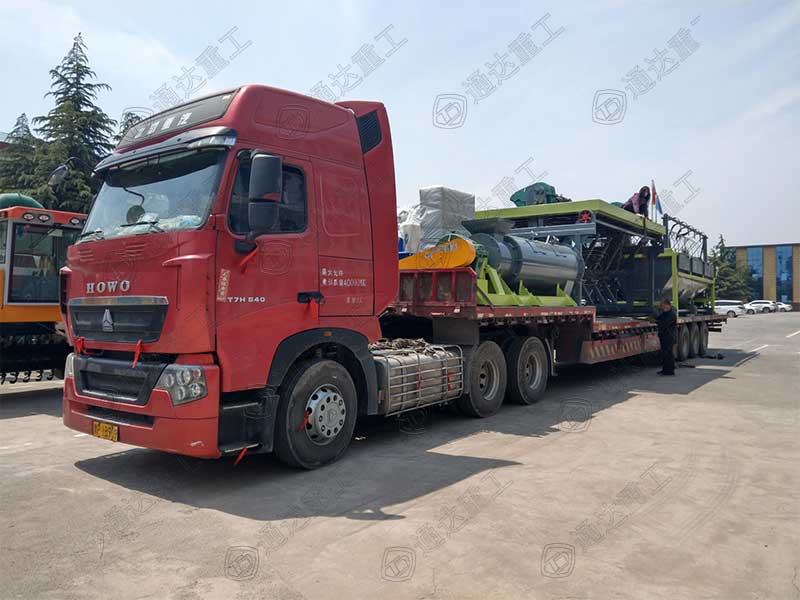 有機(jī)肥生產(chǎn)線設(shè)備裝車完畢，即將發(fā)往安徽安慶